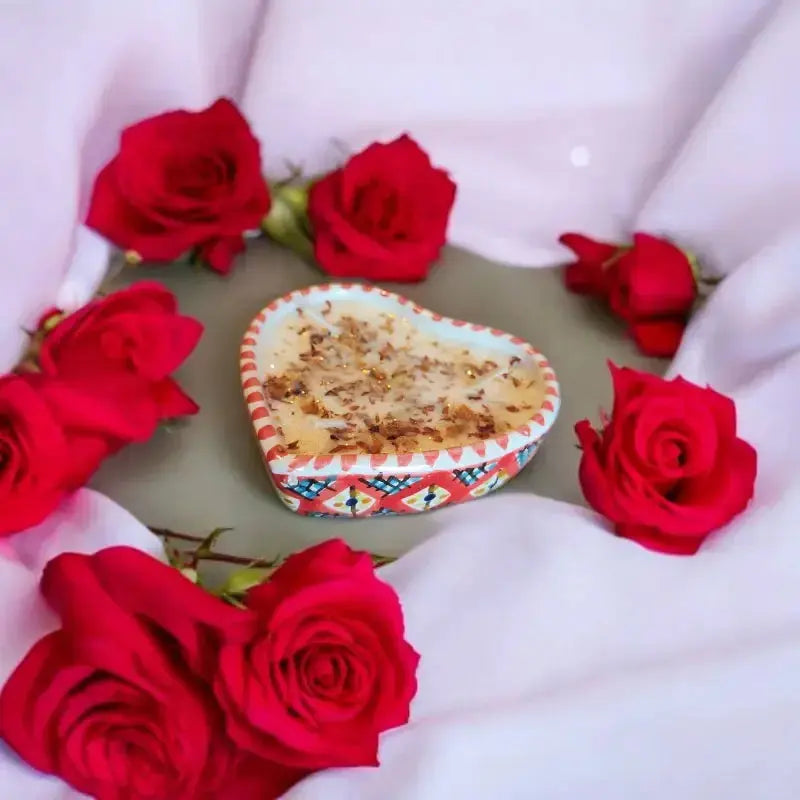 Bougie artisanale en forme de cœur céramique de Nabeul décorée