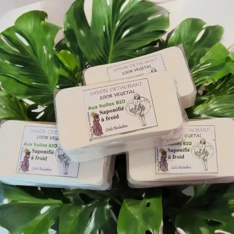 Lot de 4 savons Solide détachant Créer a la main par Lulu baladine 